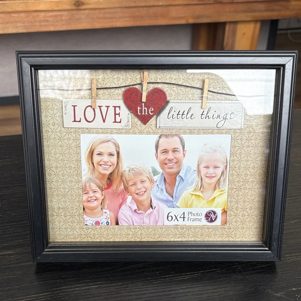 Charming Black Photo Frame with Heart Accent